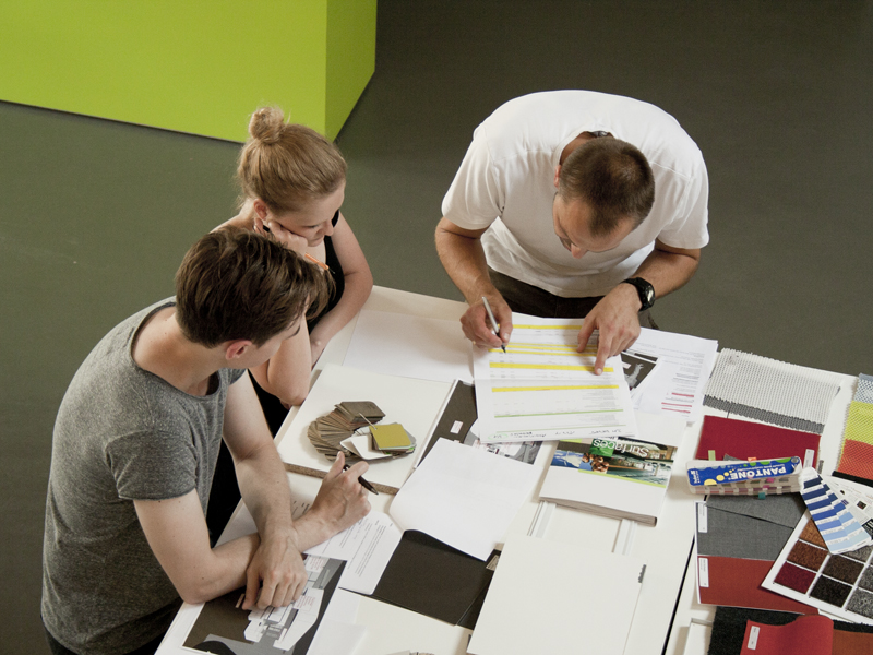 Foto Mitarbeiter dreiform Projektplanung