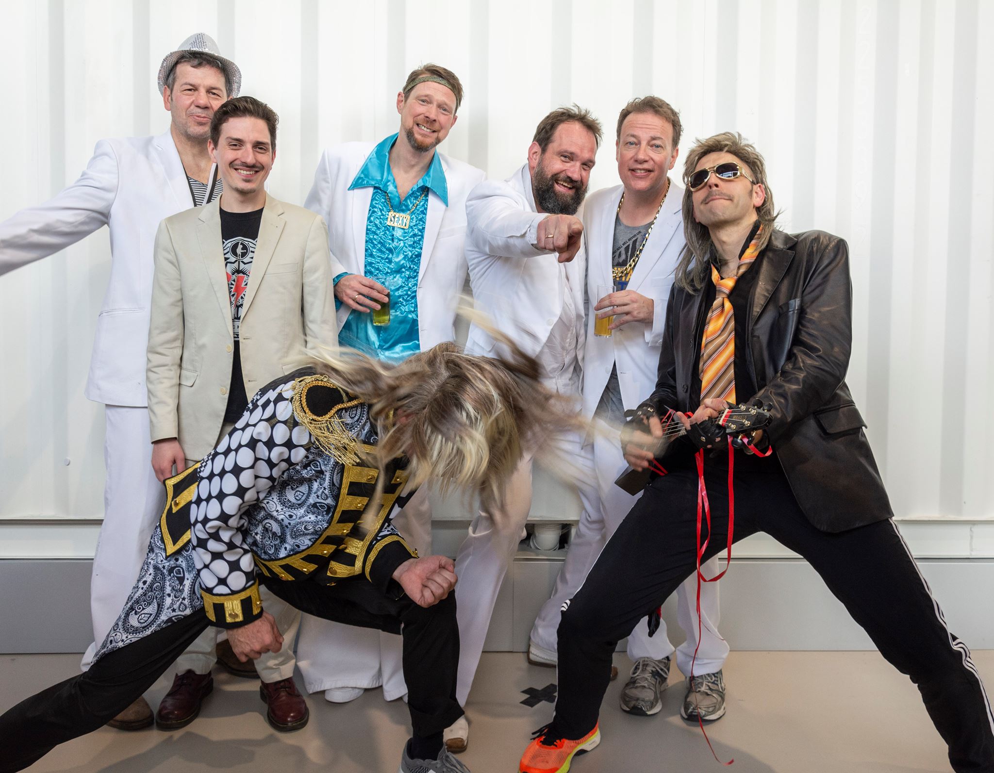 photo group picture dreifrom employee dressed up