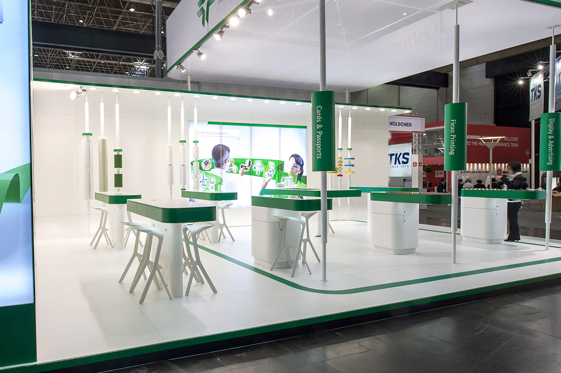 photo Lohmann trade fair booth modular design green white