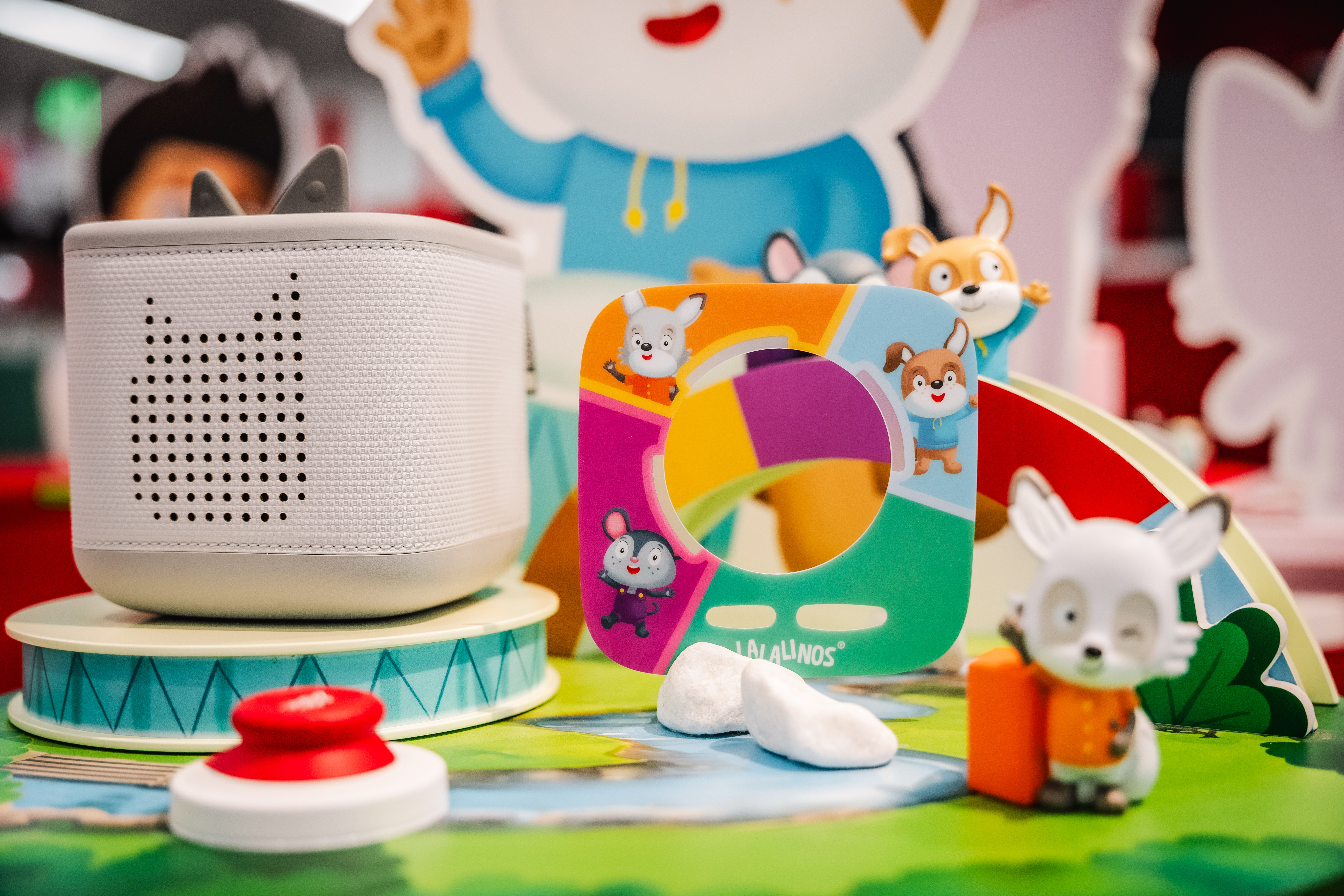 Close-up of the Toniebox with Lalalinos extension.