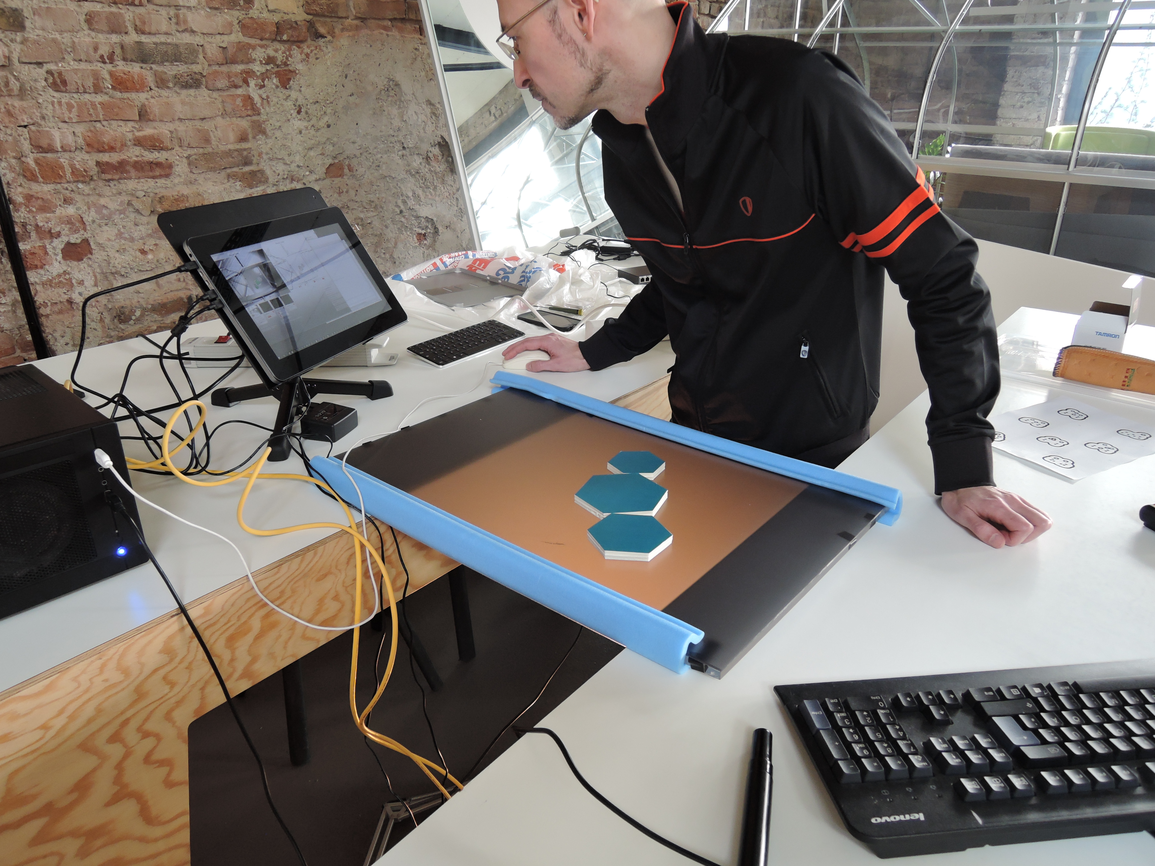 Prototyping in the D.Lab: Tokens are tested with a touch surface